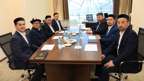 Қозоғистон, Ўзбекистон ва Қирғизистоннинг диний идораларининг фатво бўлимлари раҳбарлари ва мутахассисларининг учрашуви, 12 апрель, Нур-Султон. [ҚМДИ]