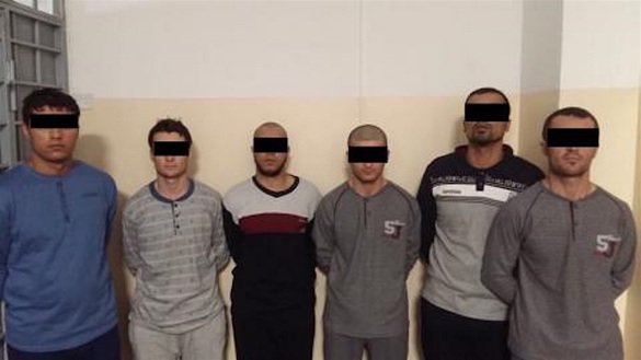 Террорчи ташкилотга аъзоликда гумон қилиниб қўлга олинганлар, Олмаота, 10 январь. Тахминларга кўра, улар Суриядаги ИД жангарилари билан алоқада бўлганлар. (Қозоғистон МХҚ)