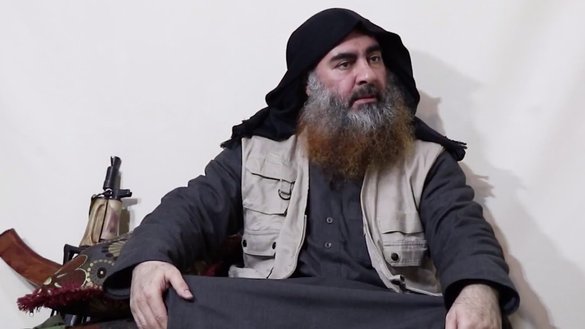 На видео, опубликованном ранее в этом году, лидер ИГ Абу Бакр аль-Багдади выглядел постаревшим.