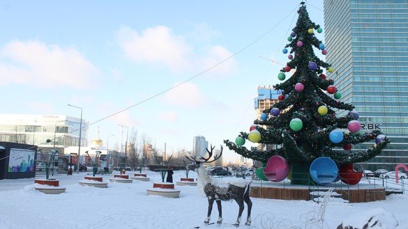Одна из новогодних ёлок, установленных в столице. Нур-Султан, 19 декабря. [Айдар Ашимов]