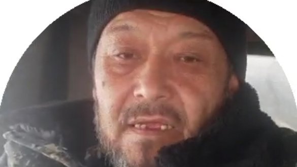 Уроженец Ферганской области утверждает, что въезжает на восток Украины на грузовике российской армии. По сообщениям, ряд мигрантов из Центральной Азии присоединились к российским силам в Украине. Видео опубликовано в Телеграме 24 февраля.