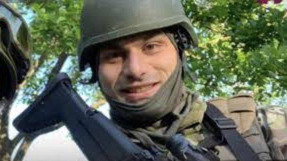 Грузиялик адвокат Бека Басилаянинг айтишича, грузинларнинг Украинада жанг қилиш истаги табиий. [Facebook]